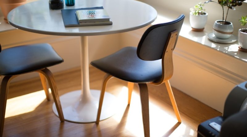 L’Anses fait un pas vers le mesurage des phtalates dans les poussières intérieures